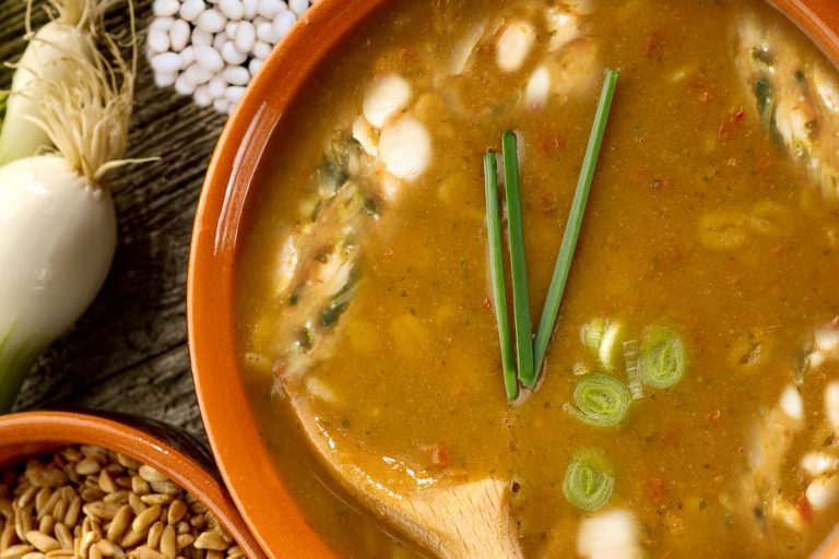 Minestra di Farro, Fagioli Tondino del Tavo e Verdure di Campo