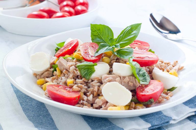 Insalata di farro con tonno