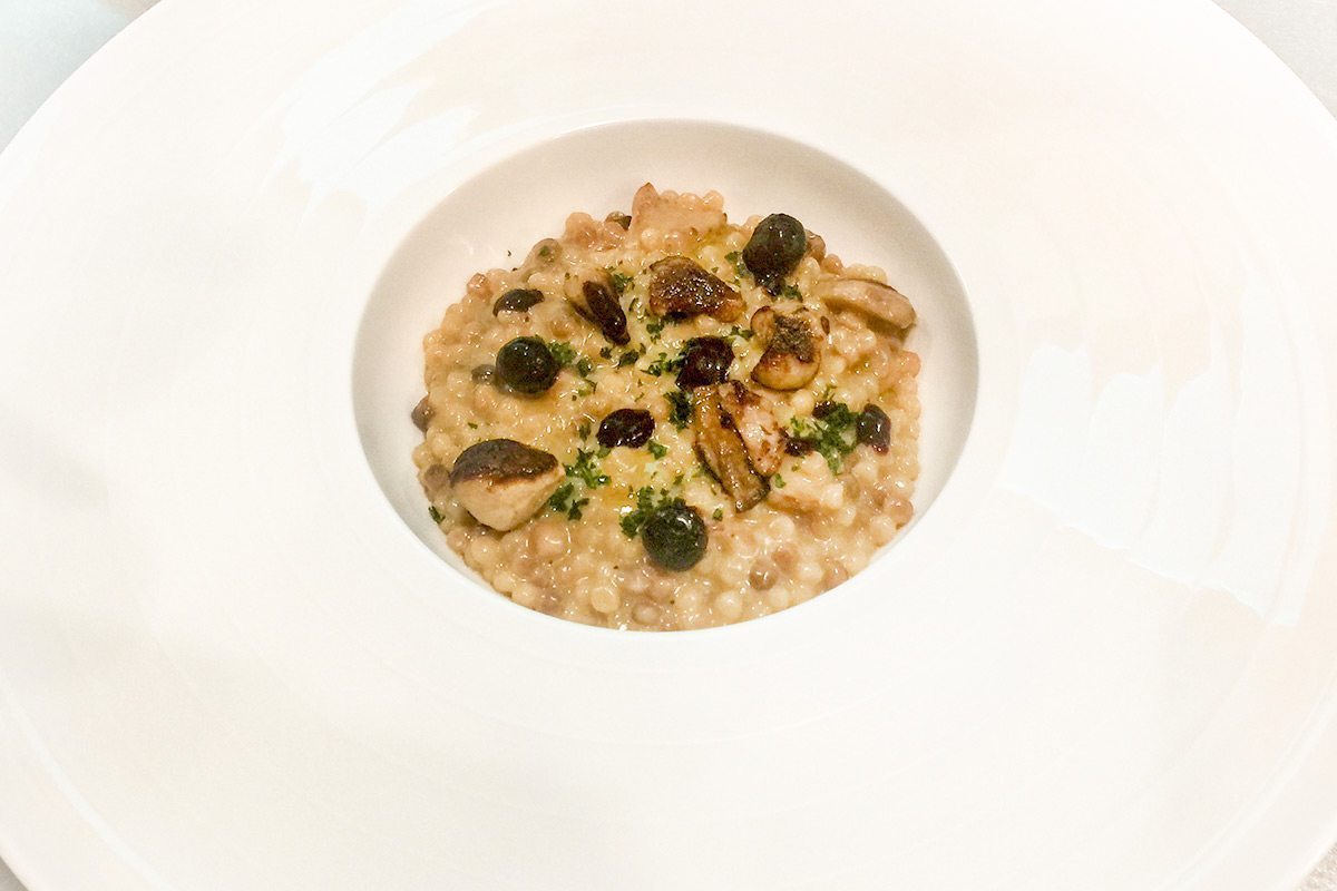 A tavola con gli Chef Fregola sarda tostata con distillato di porcini