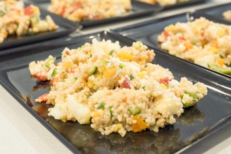 A tavola con gli chef: Cous cous di farro con verdure e baccalà