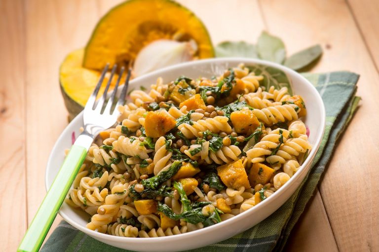 Fusilli con zucca e spinaci