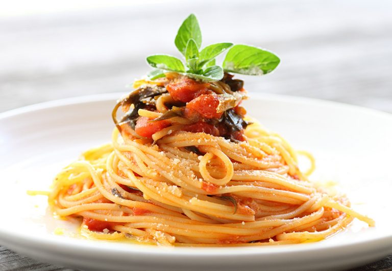 Spaghettini con sugo di verdure