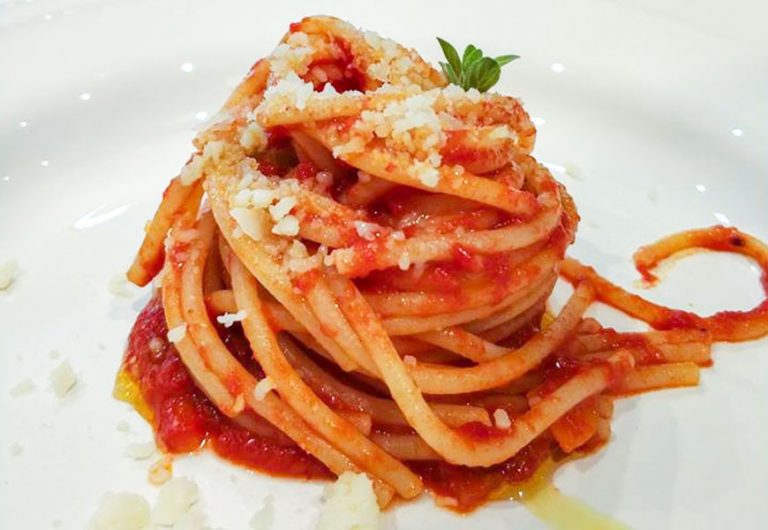 Spaghettone primograno con pomodoro a Pera d’Abruzzo