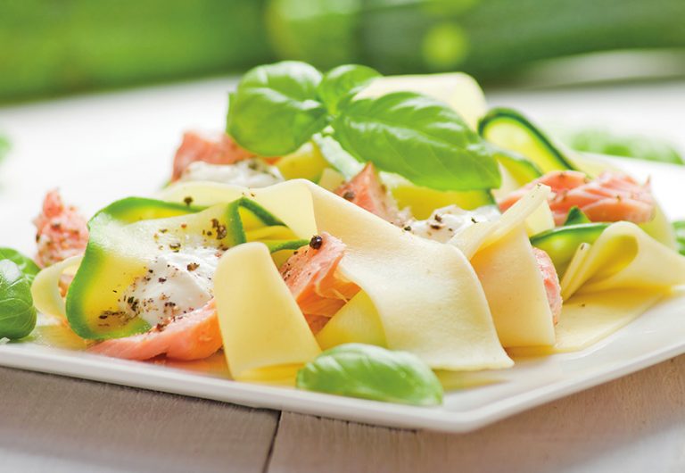 Pappardelle al limone salmone e zucchine